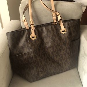 Michael Kors Medium Bag